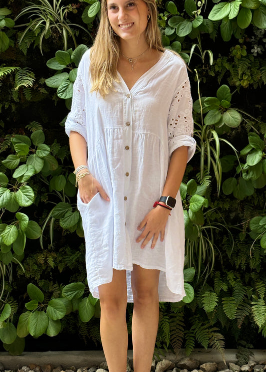 Vestido lino y ojalillo corto