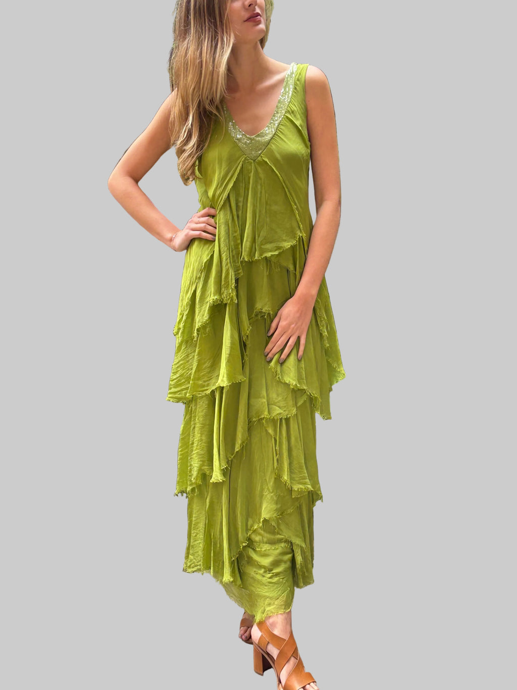 Vestido seda capas detalle lentejuela